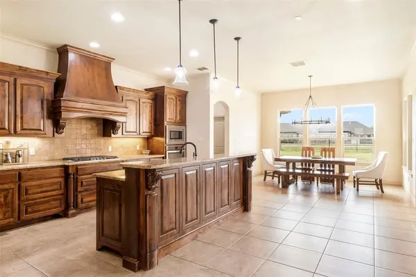 311 Paddle Boat Drive, Granbury, TX 76049