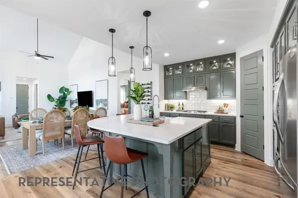 1648 Cornwall Avenue, Fort Worth, TX 76052