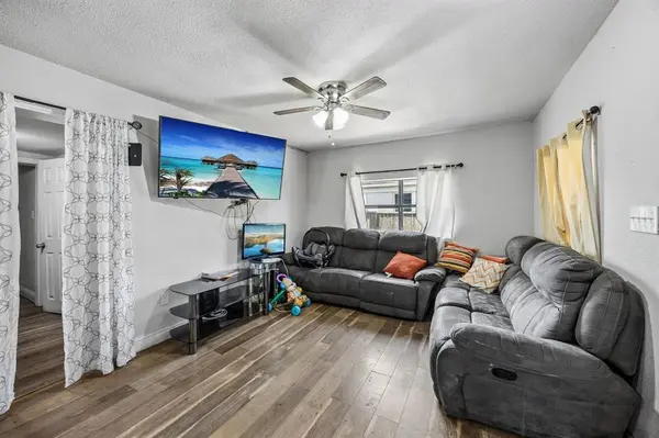 2248 Cooper Street, Dallas, TX 75215