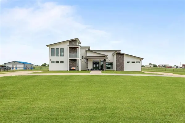 1595 Bledsoe Road, Gunter, TX 75058