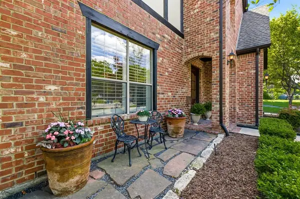 6038 Goliad Avenue, Dallas, TX 75206