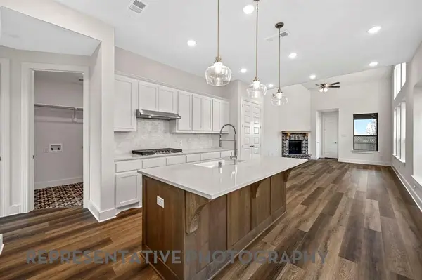 1653 Cornwall Avenue, Fort Worth, TX 76052