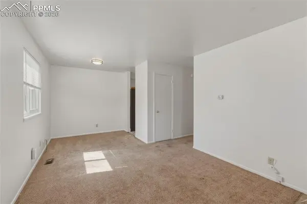 2230 Frontier DR, Colorado Springs, CO 80911