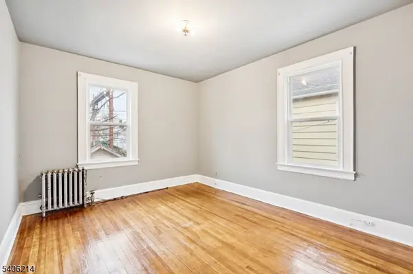 193 Hoffman Blvd, East Orange City, NJ 07017