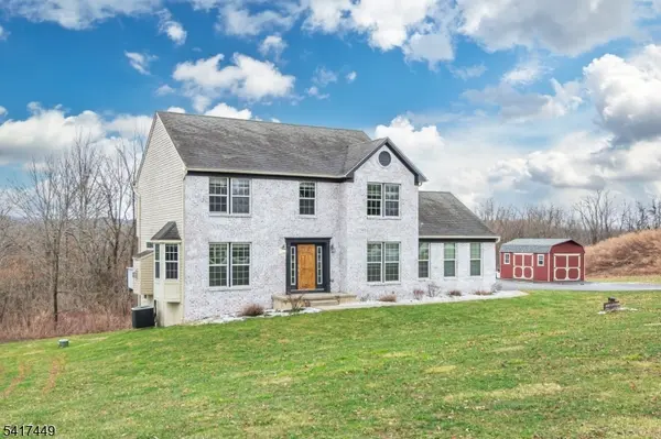 5 Sterling Dr, Wantage Twp., NJ 07461