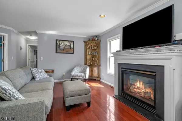 89 Bourne Cir, Hardyston Twp., NJ 07419