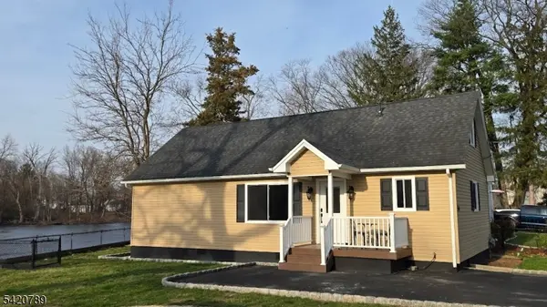 54 Riverview Cir, Little Falls Twp., NJ 07424