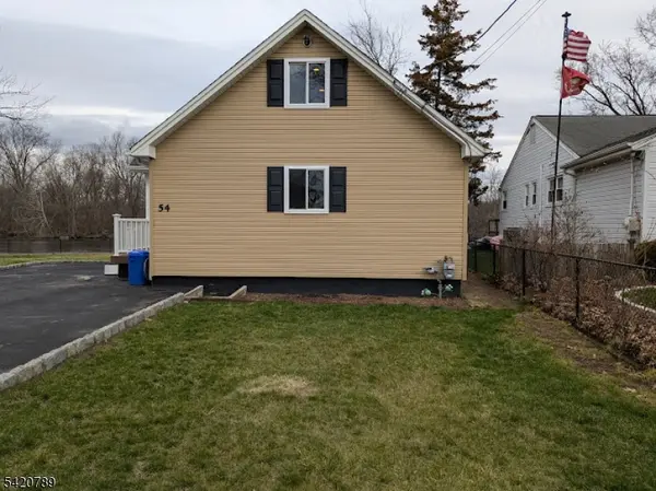 54 Riverview Cir, Little Falls Twp., NJ 07424