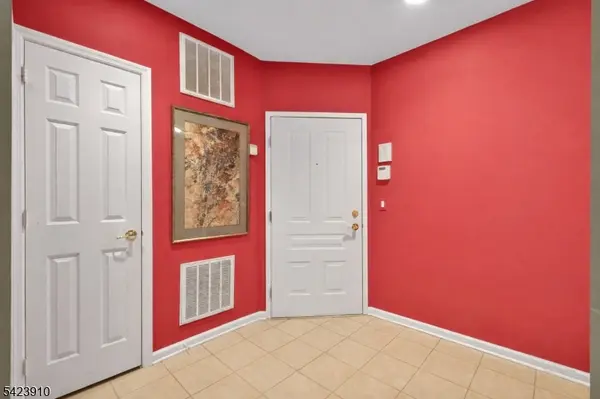 2210 Johnson Dr, Rockaway Twp., NJ 07866