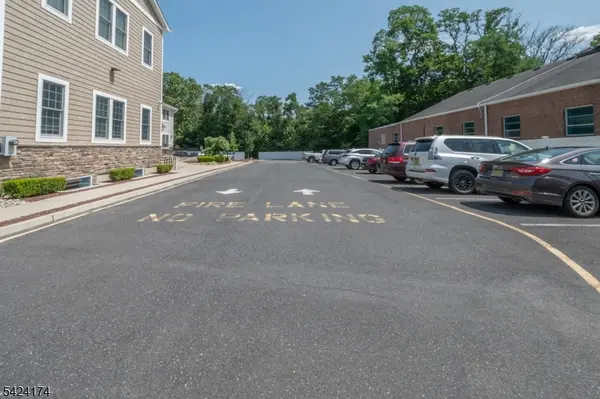 15-17 E Railroad Ave, Jamesburg Boro, NJ 08831