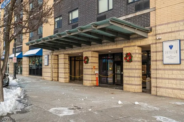 1 Carriage City Plz #1211, Rahway City, NJ 07065