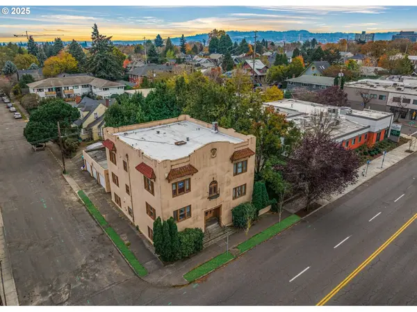 2634 NE BROADWAY ST, Portland, OR 97232