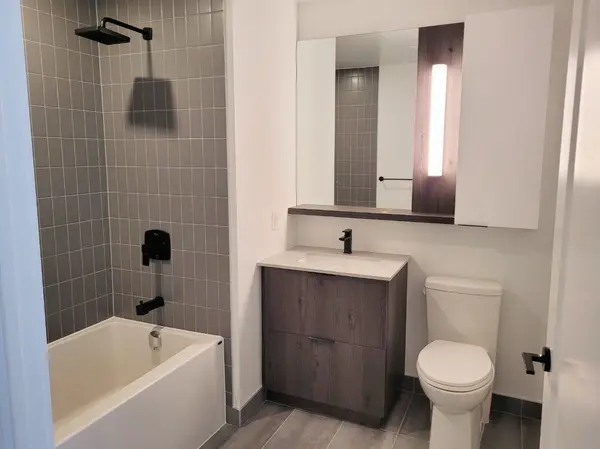 5 Defries ST #410, Toronto C08, ON M5A 0W7