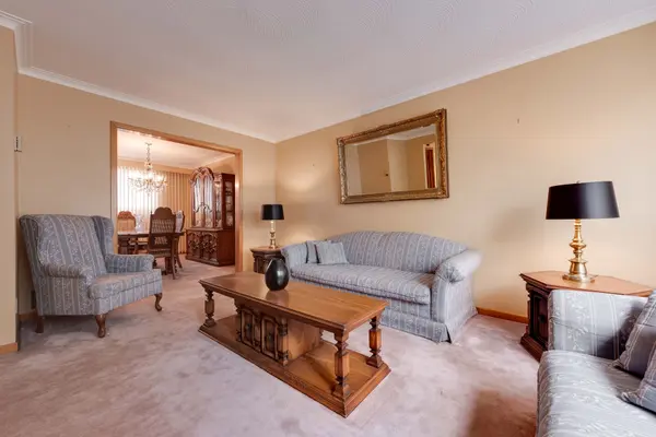 299 Wychwood AVE, Toronto C03, ON M6C 2T6