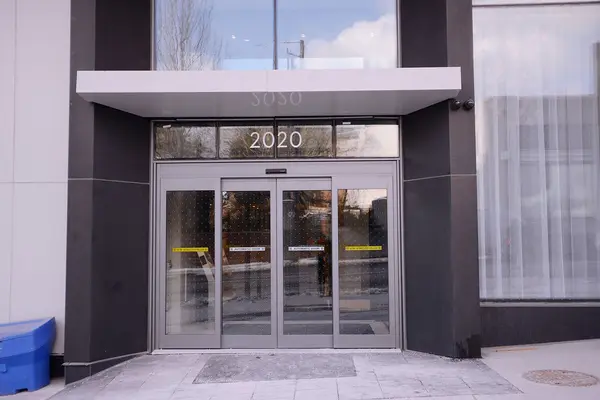 2020 Bathurst ST #721, Toronto C03, ON M5P 3L1