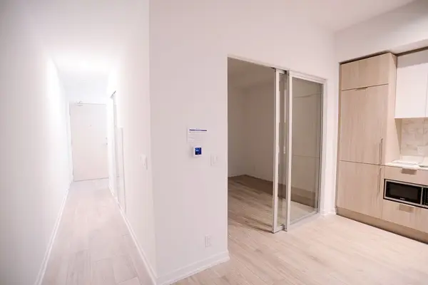 2020 Bathurst ST #721, Toronto C03, ON M5P 3L1