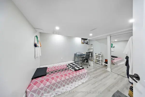 100 Foxridge DR #Bsmt, Toronto E04, ON M1K 2G7