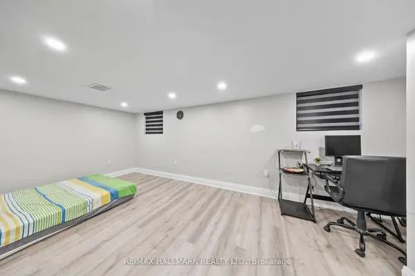 100 Foxridge DR #Bsmt, Toronto E04, ON M1K 2G7