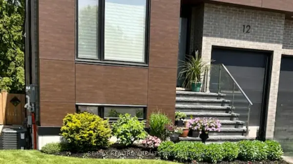 12 Elaine Lennox CT, Toronto E11, ON M1B 0C1