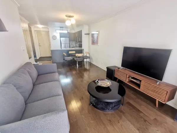 18 Harding BLVD #412, Richmond Hill, ON L4C 0T3