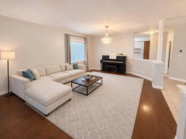 2074 Cynthia CT, Innisfil, ON L9S 4Z1