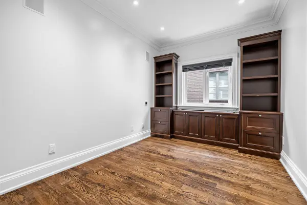 39 Downing BLVD, Vaughan, ON L4J 7N9