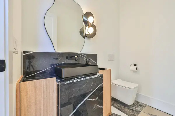 920 Calder RD, Mississauga, ON L5J 2N7