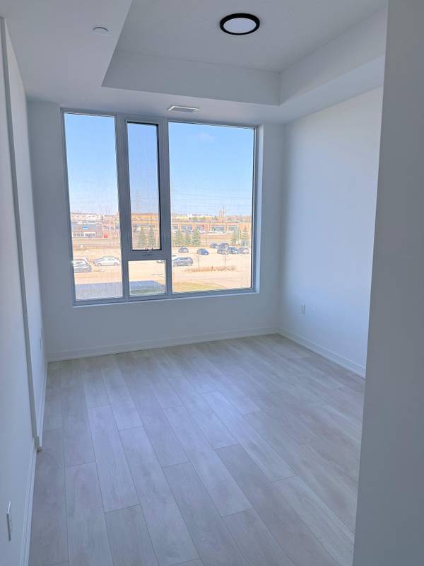 4853 Thomas Alton BLVD #331, Burlington, ON L7M 0H3