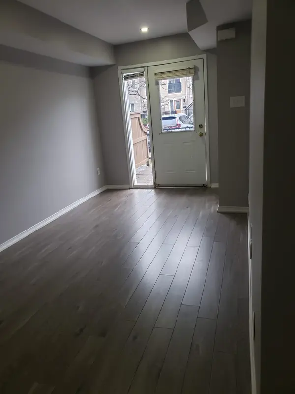 4975 Southhampton DR #150, Mississauga, ON L5M 8E1