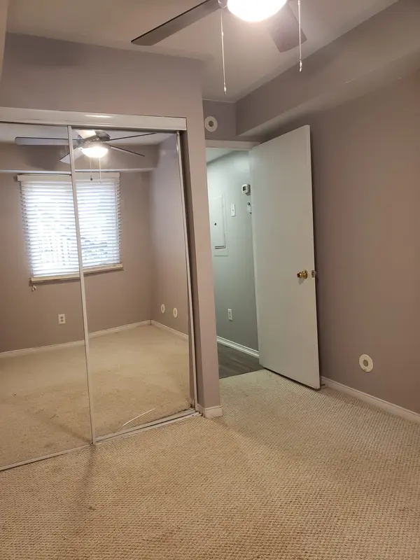 4975 Southhampton DR #150, Mississauga, ON L5M 8E1