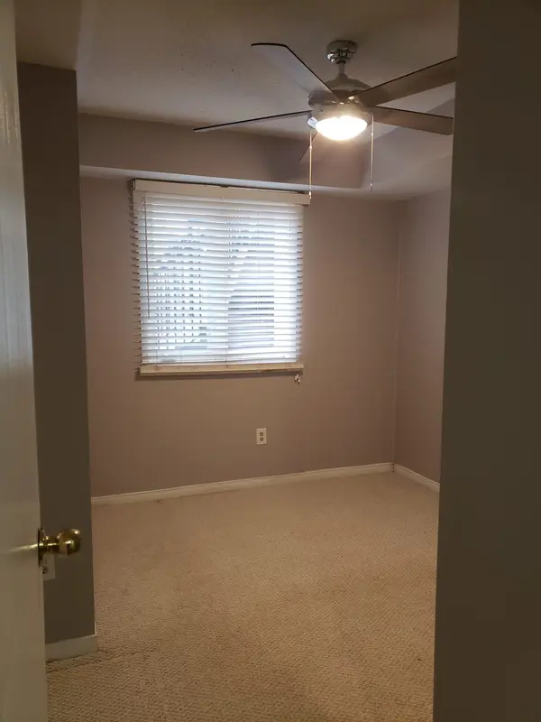 4975 Southhampton DR #150, Mississauga, ON L5M 8E1