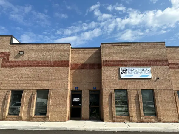 10 Wilkinson RD #13-14, Brampton, ON L6T 4M3