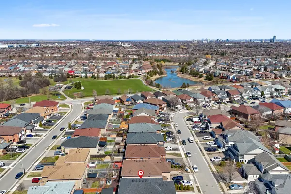 125 Tiller TRL, Brampton, ON L6X 4S9