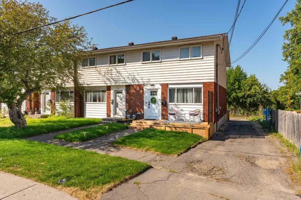 820 Grenon AVE, Britannia Heights - Queensway Terrace N And Area, ON K2B 6G2