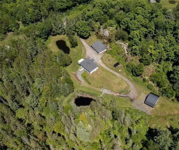 410 Etwell RD, Huntsville, ON P1H 2J2