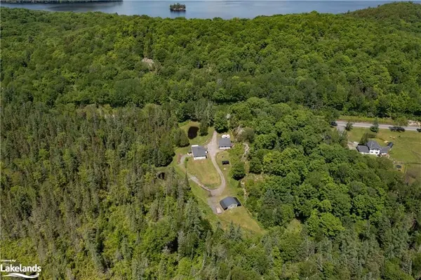 410 Etwell RD, Huntsville, ON P1H 2J2