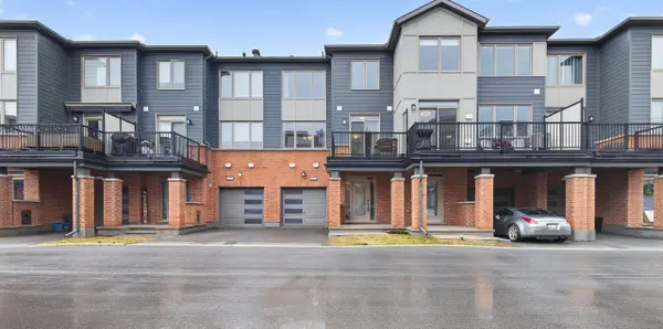 805 Kiniw Private, Manor Park - Cardinal Glen And Area, ON K1K 4Z4