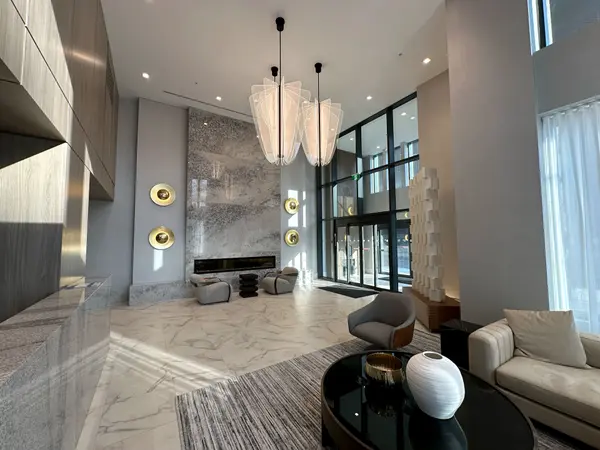 75 James ST S #411, Hamilton, ON L8P 2Y9