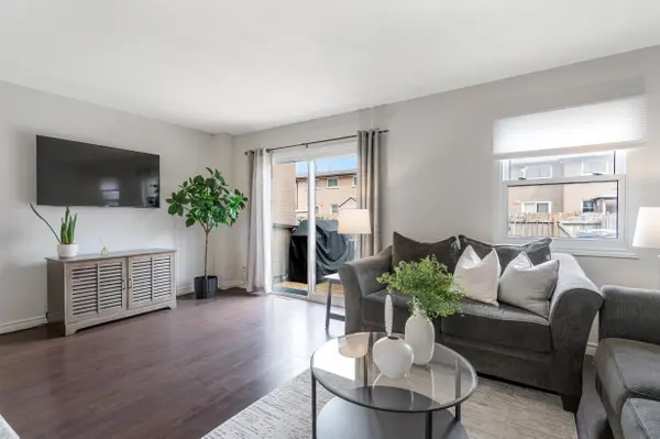 441 Victoria RD N, Guelph, ON N1E 5J9