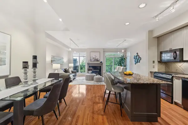 37 Creek's End LN, Crystal Bay - Rocky Point - Bayshore, ON K2H 1C7