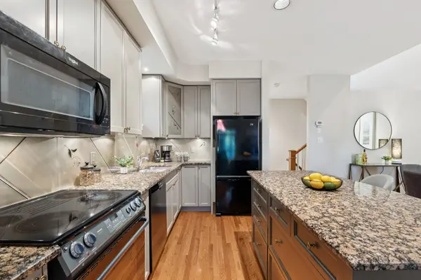 37 Creek's End LN, Crystal Bay - Rocky Point - Bayshore, ON K2H 1C7