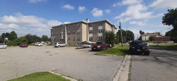 50 Central AVE W, Brockville, ON K6V 4N7