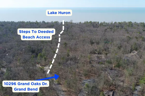 10296 Grand Oaks DR, Lambton Shores, ON N0M 1T0