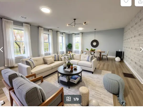 1974 Portage RD E #Upper, Niagara Falls, ON L2J 4J7