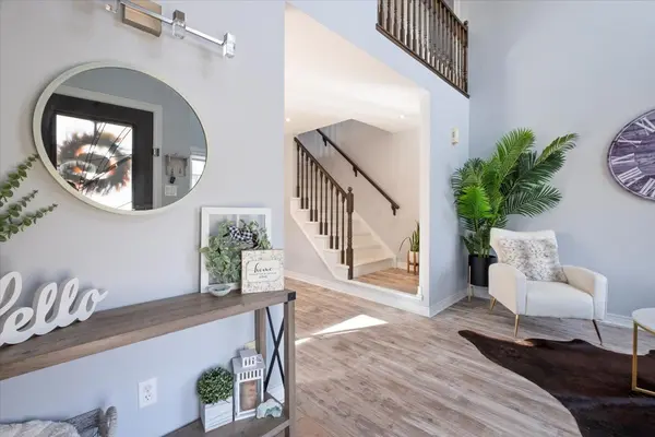 112 Silk DR, Shelburne, ON L9V 3E2