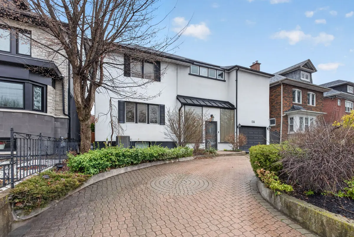 124 Lawrence AVE E, Toronto C04, ON M4N 1S8