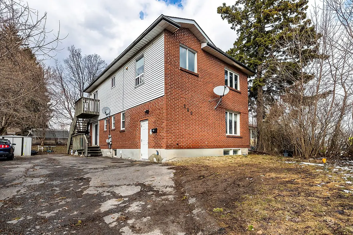 380 Phillip Murray AVE, Oshawa, ON L1J 1H3