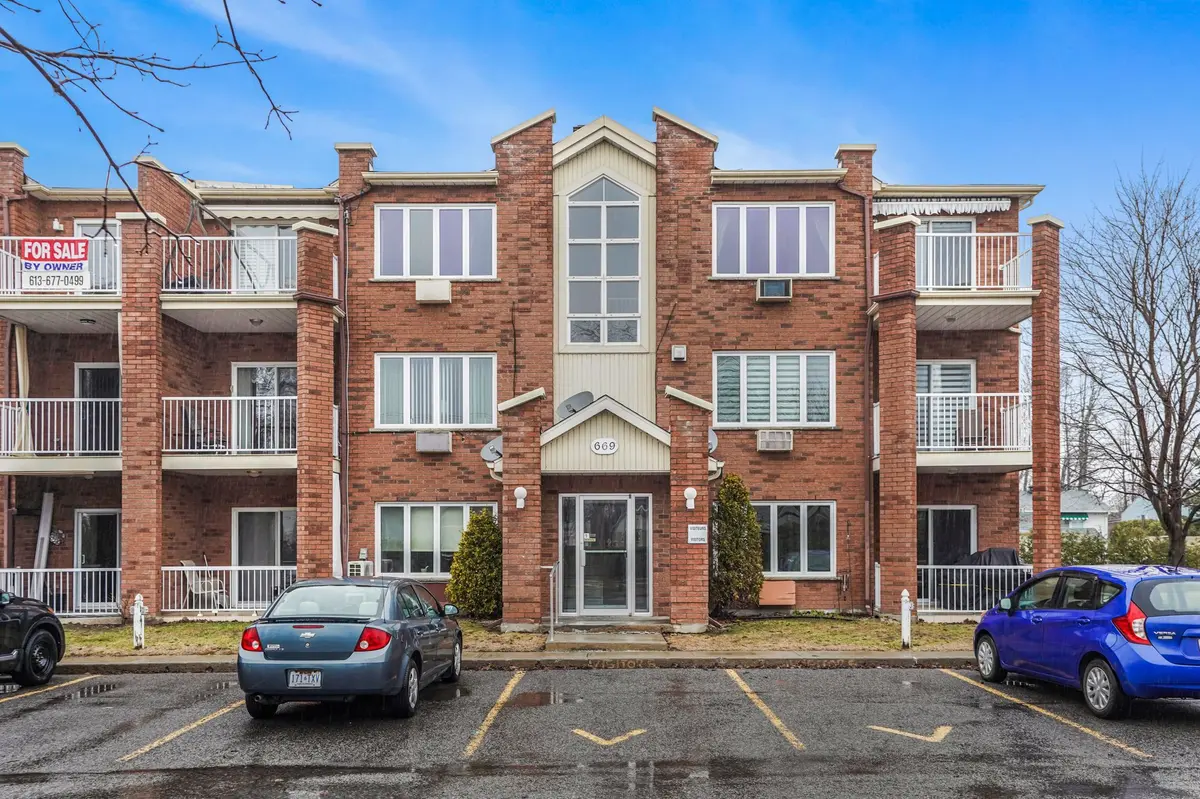 669 Spence AVE #4, Hawkesbury, ON K6A 3S2