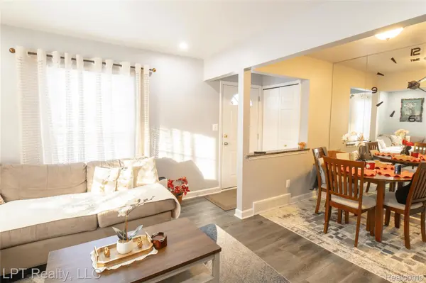 35463 Turner DR #266, Sterling Heights, MI 48312