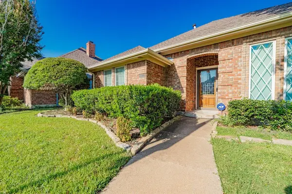 8304 Navigation Drive, Rowlett, TX 75088